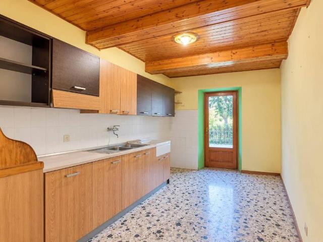 Appartamento in vendita a San Cipriano-Santa Barbara-Cetinale, Cavriglia
