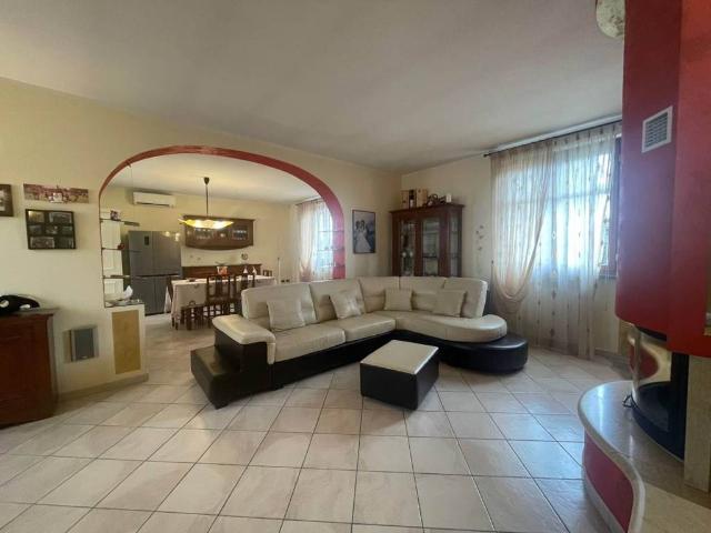 Appartamento in vendita a Montegonzi, Toscana