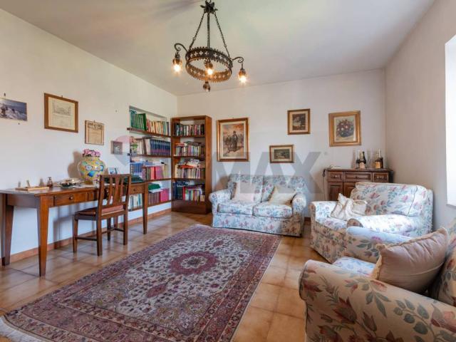 Appartamento in vendita a Montegonzi, Toscana