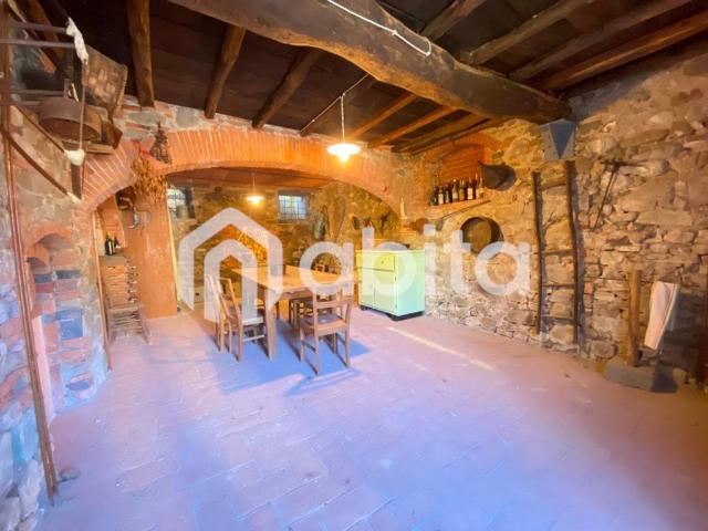 Appartamento in vendita a Montegonzi, Toscana
