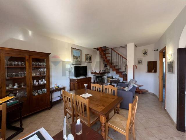 Appartamento in vendita a Montegonzi, Toscana