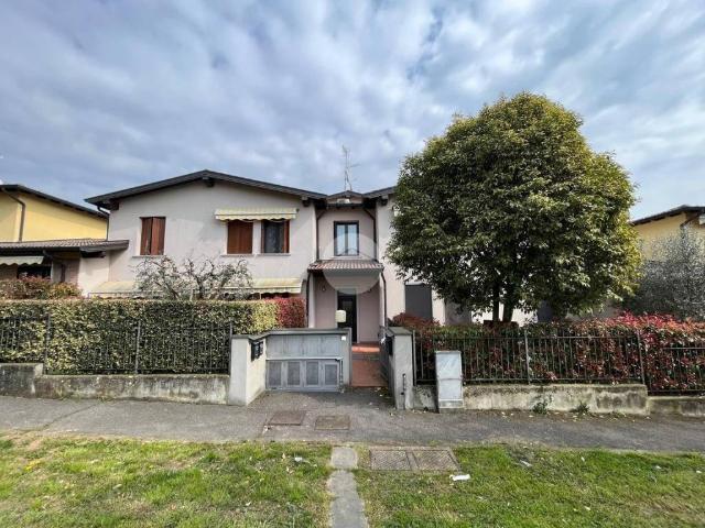 Appartamento in vendita a Cazzago San Martino, Lombardia