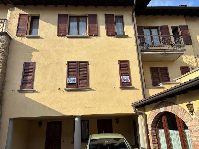 Appartamento in vendita a Cazzano Sant'andrea, Lombardia