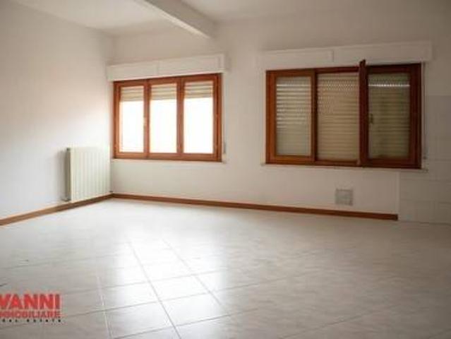 Appartamento in vendita a Cecina, Toscana