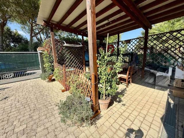Appartamento in vendita a Cecina, Toscana