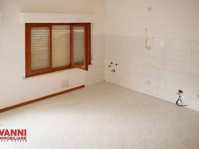 Appartamento in vendita a Cecina, Toscana