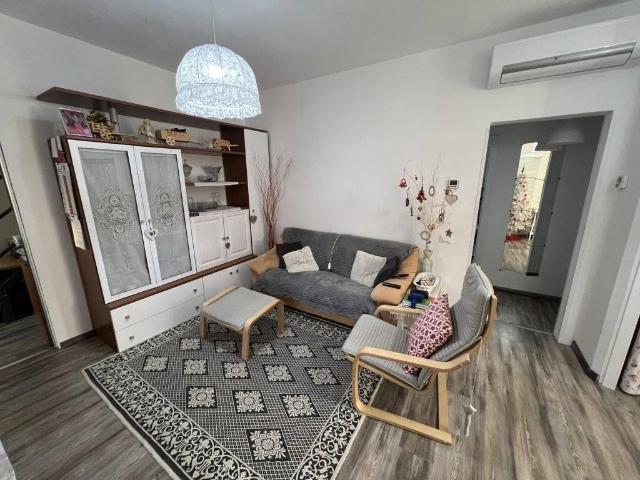 Appartamento in vendita a Cecina, Toscana