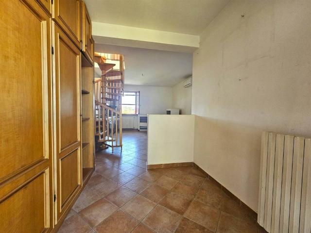 Appartamento in vendita a Cecina, Livorno