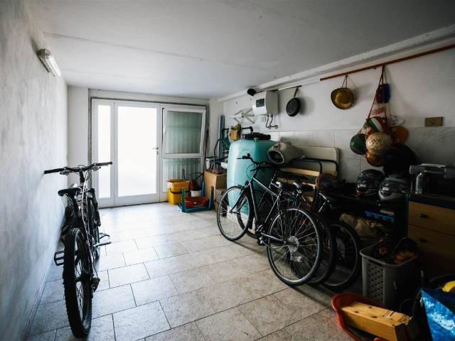 Appartamento in vendita a Cecina, Toscana
