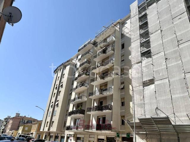 Appartamento in vendita a Cecina, Livorno