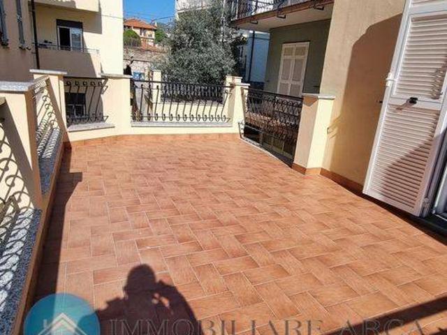 Appartamento in vendita a Pozzuolo Alto, Celle Ligure