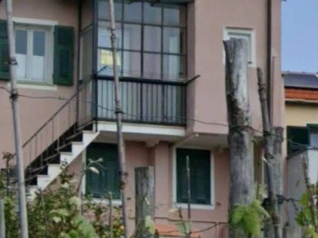 Appartamento in vendita a Celle Ligure, Liguria
