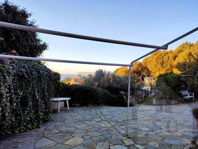 Appartamento in vendita a Celle Ligure, Liguria