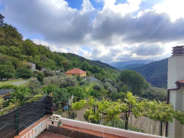 Appartamento in vendita a Celle Ligure, Liguria