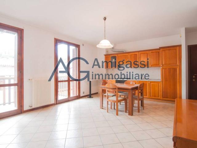 Appartamento in vendita a Cenate Sotto, Lombardia