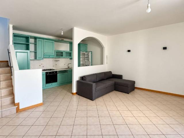 Appartamento in vendita a Cenate Sotto, Bergamo