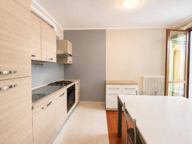 Appartamento in vendita a Cenate Sotto, Lombardia