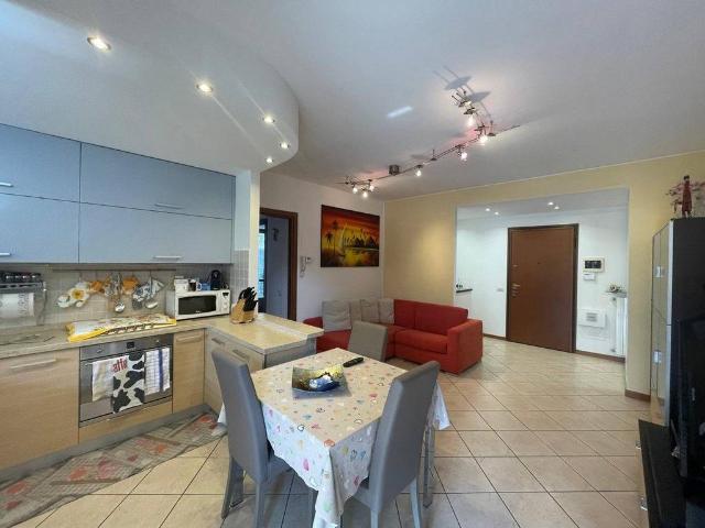 Appartamento in vendita a Cenate Sotto, Lombardia