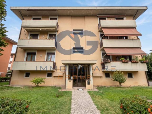 Appartamento in vendita a Cento, Ferrara