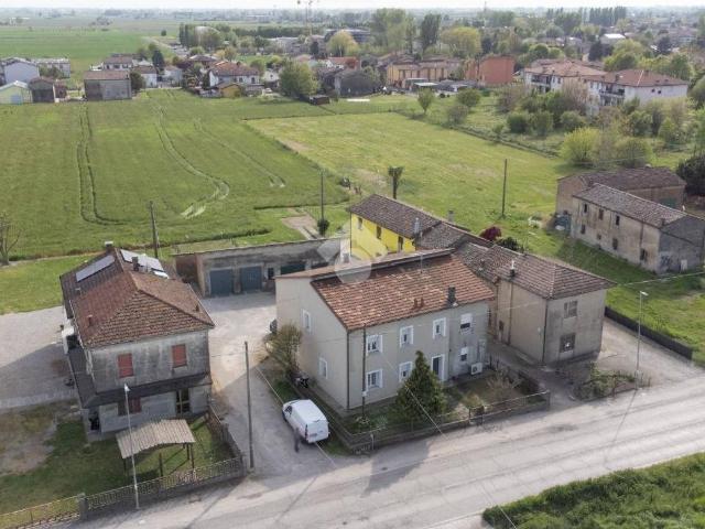 Rustico in vendita a Unione Alto Ferrarese, Cento