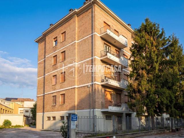 Appartamento in vendita a Cento, Ferrara