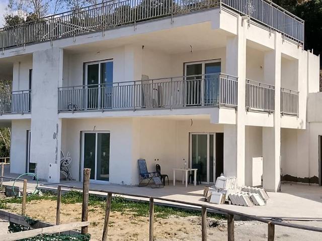 Appartamento in vendita a Centola, Campania