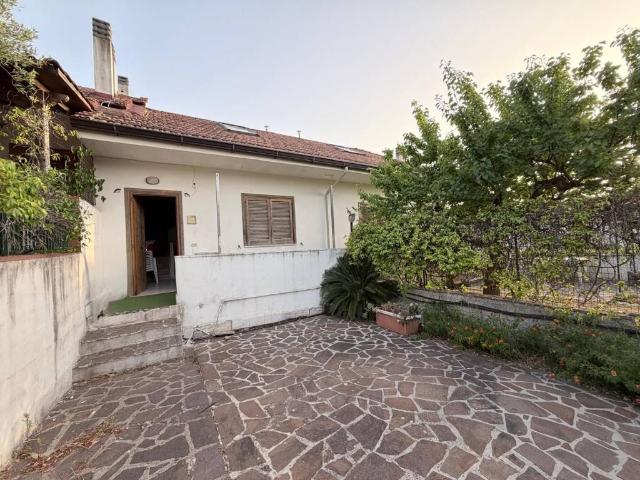 Appartamento in vendita a Centola, Campania