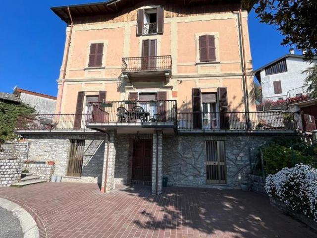 Appartamento in vendita a Centro Valle Intelvi, Casasco D'intelvi