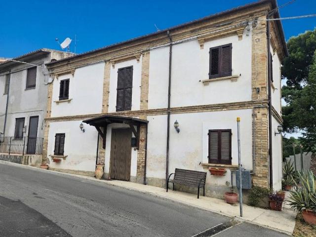 Appartamento in vendita a Cepagatti, Abruzzo