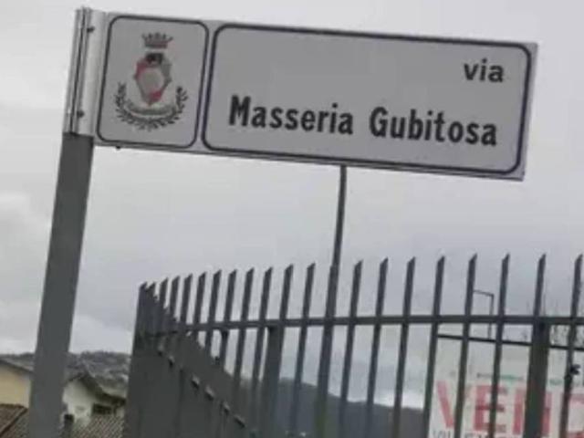 Appartamento in vendita a Ceppaloni, Campania