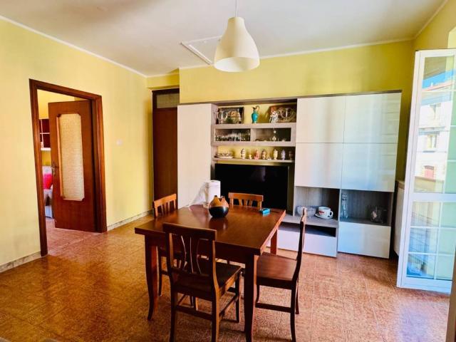 Appartamento in vendita a Ceppaloni, Campania