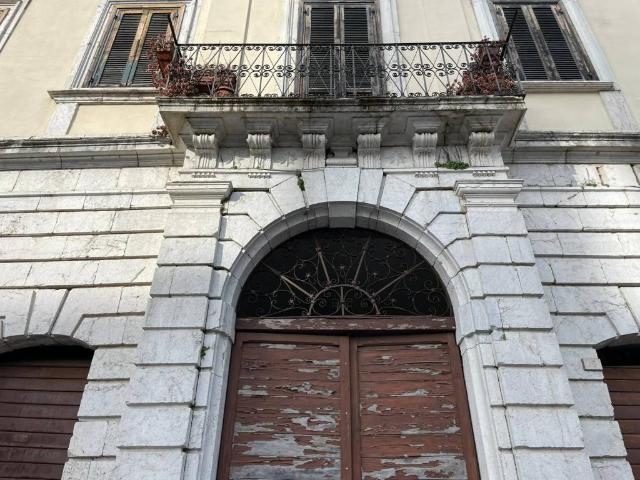 Appartamento in vendita a Ceprano, Frosinone