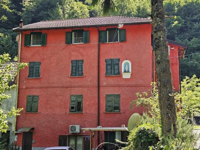 Appartamento in vendita a Ceranesi, Liguria