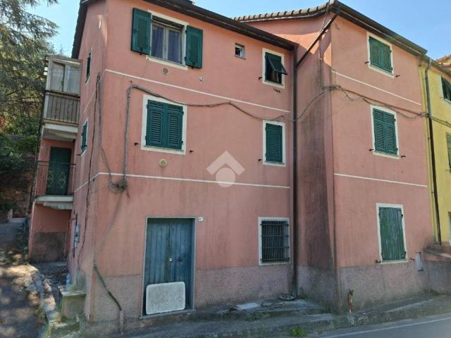 Appartamento in vendita a Ceranesi, Liguria