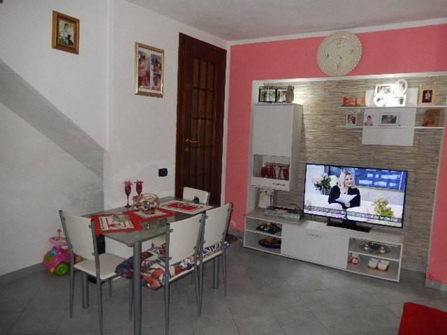 Appartamento in vendita a Cerano, Novara