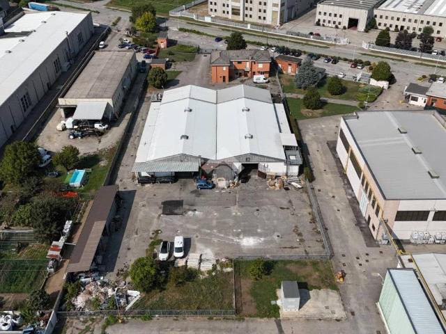 Appartamento in vendita a Cerano, Novara