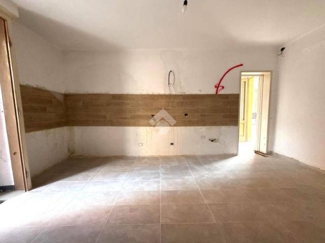 Appartamento in vendita a Cerano, Novara