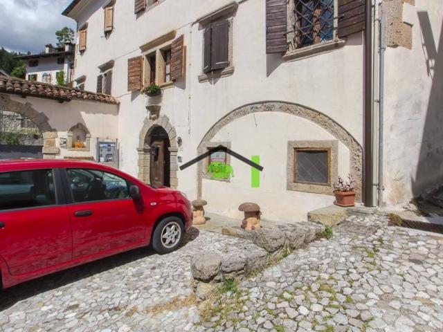 Appartamento in vendita a Cercivento / Çurçuvint, Udine / Udin / Videm