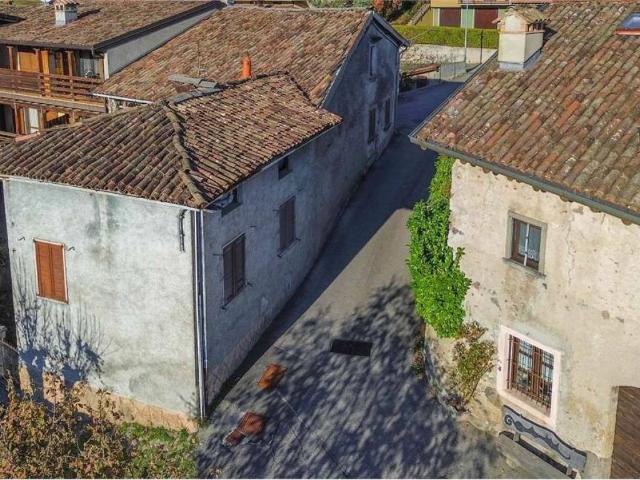 Appartamento in vendita a Cerete, Lombardia