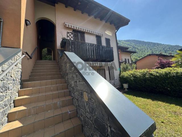 Appartamento in vendita a Cerete, Lombardia