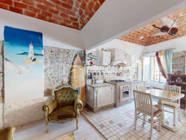 Appartamento in vendita a Ceriale, Liguria