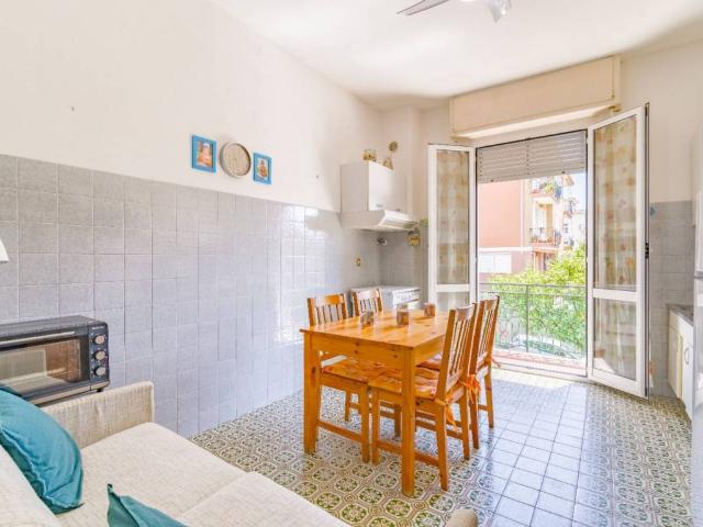 Appartamento in vendita a Ceriale, Liguria