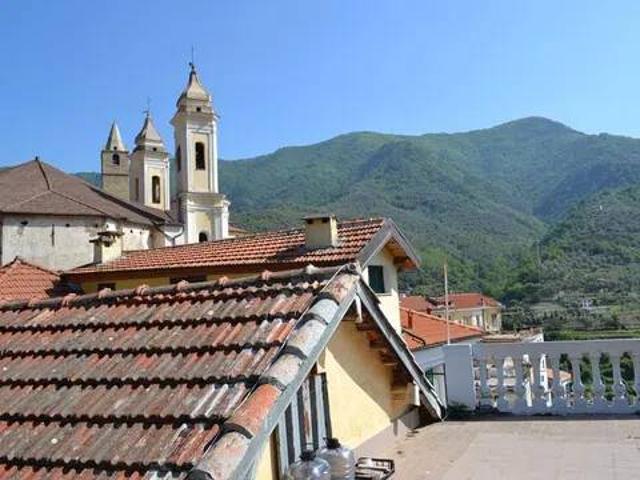 Appartamento in vendita a Baiardo, Liguria