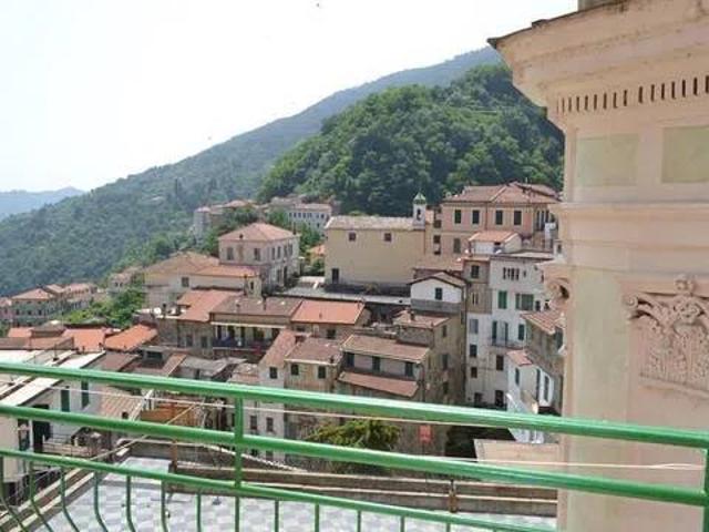 Appartamento in vendita a Baiardo, Liguria