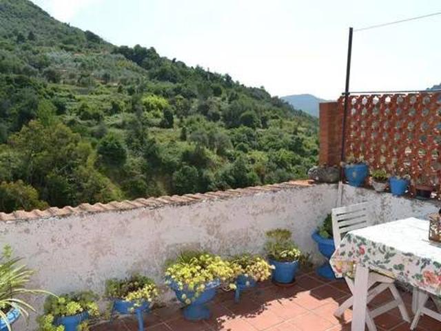 Appartamento in vendita a Baiardo, Liguria