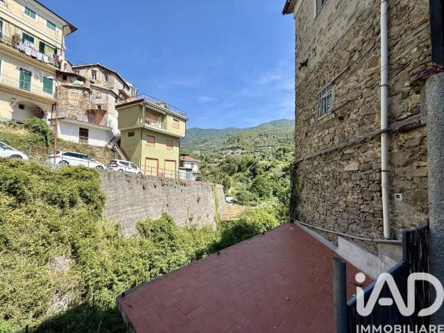 Appartamento in vendita a Baiardo, Liguria
