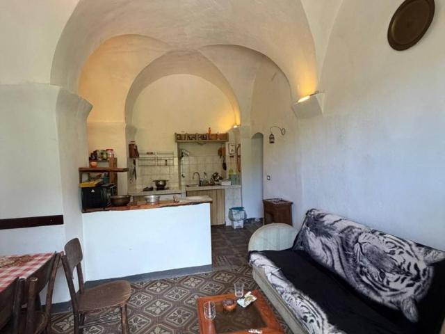 Appartamento in vendita a Baiardo, Liguria