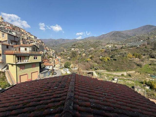 Appartamento in vendita a Baiardo, Liguria