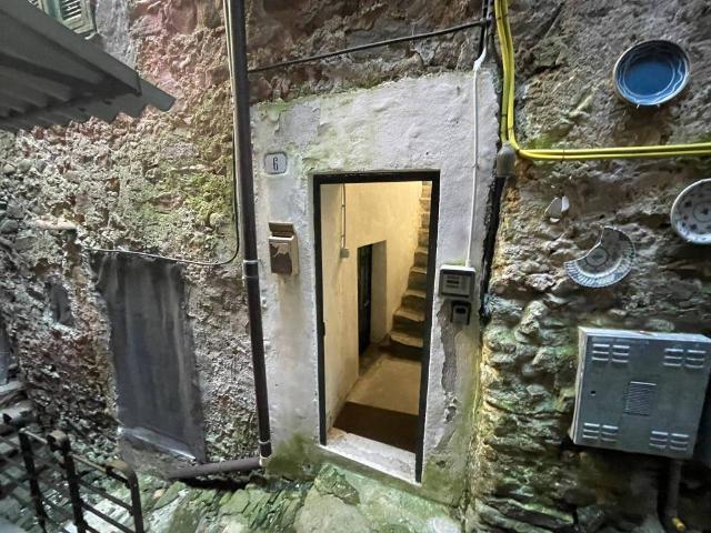 Appartamento in vendita a Baiardo, Liguria