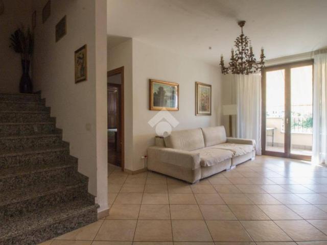 Appartamento in vendita a Ceriano Laghetto, Lombardia